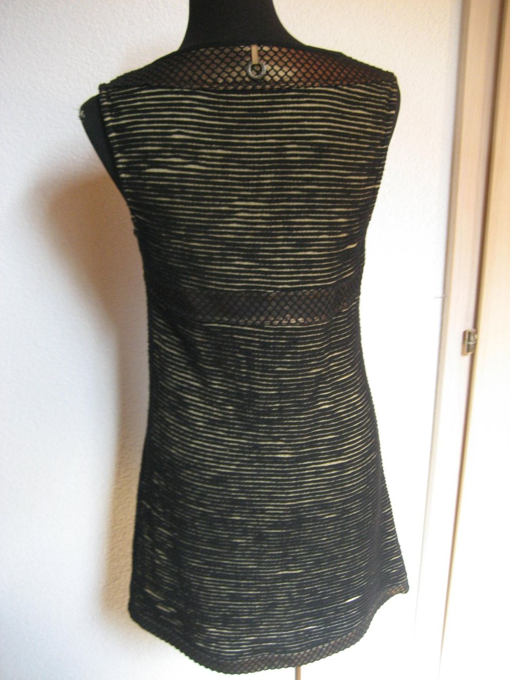Vestiti: Robe en laine Save the Queen taille L – Nuovo (secondo la descrizione) da Delémont venduto da marryb 5