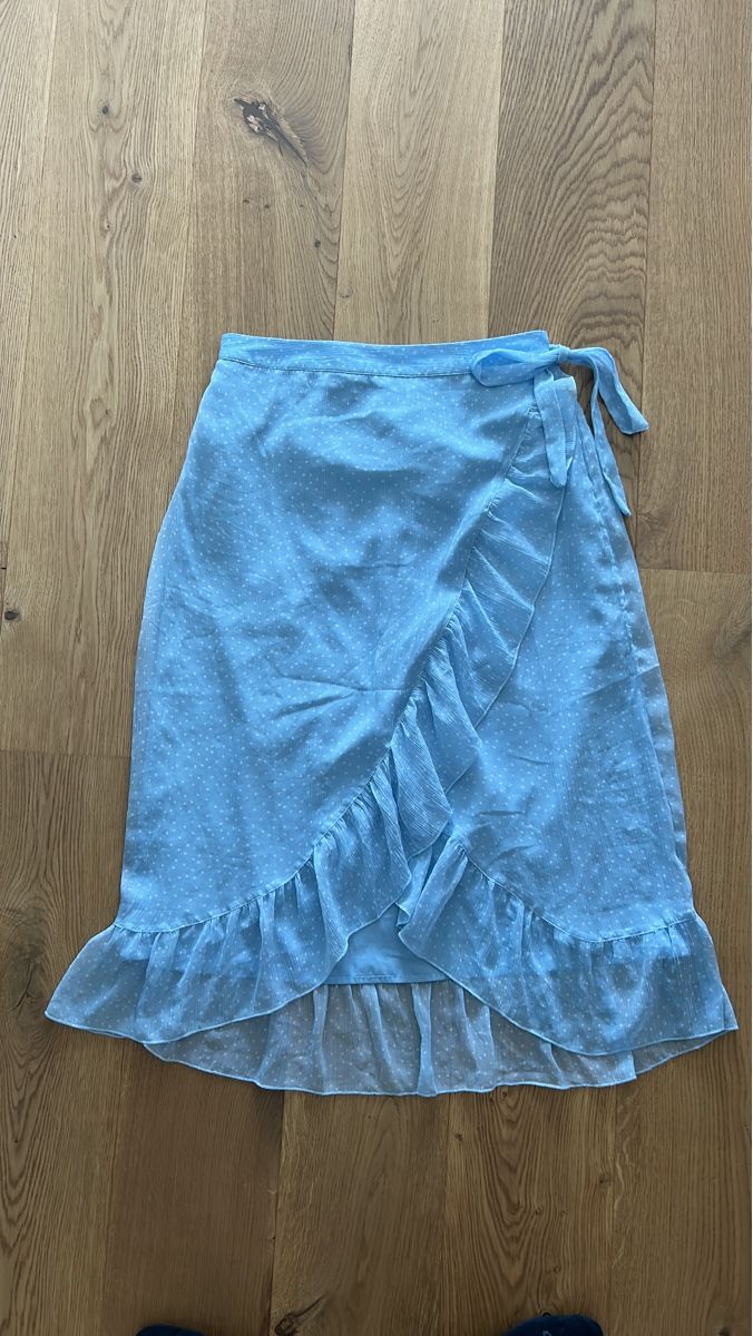 Vero Moda Gonne: Heller, blauer Rock mit Volants - Grösse L – Nuovo (secondo la descrizione) da Brunnen venduto da lor_mgw5
