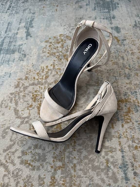Scarpe da donna: Nude Pumps Gr. 41 – Usato da Zürich venduto da anjamug