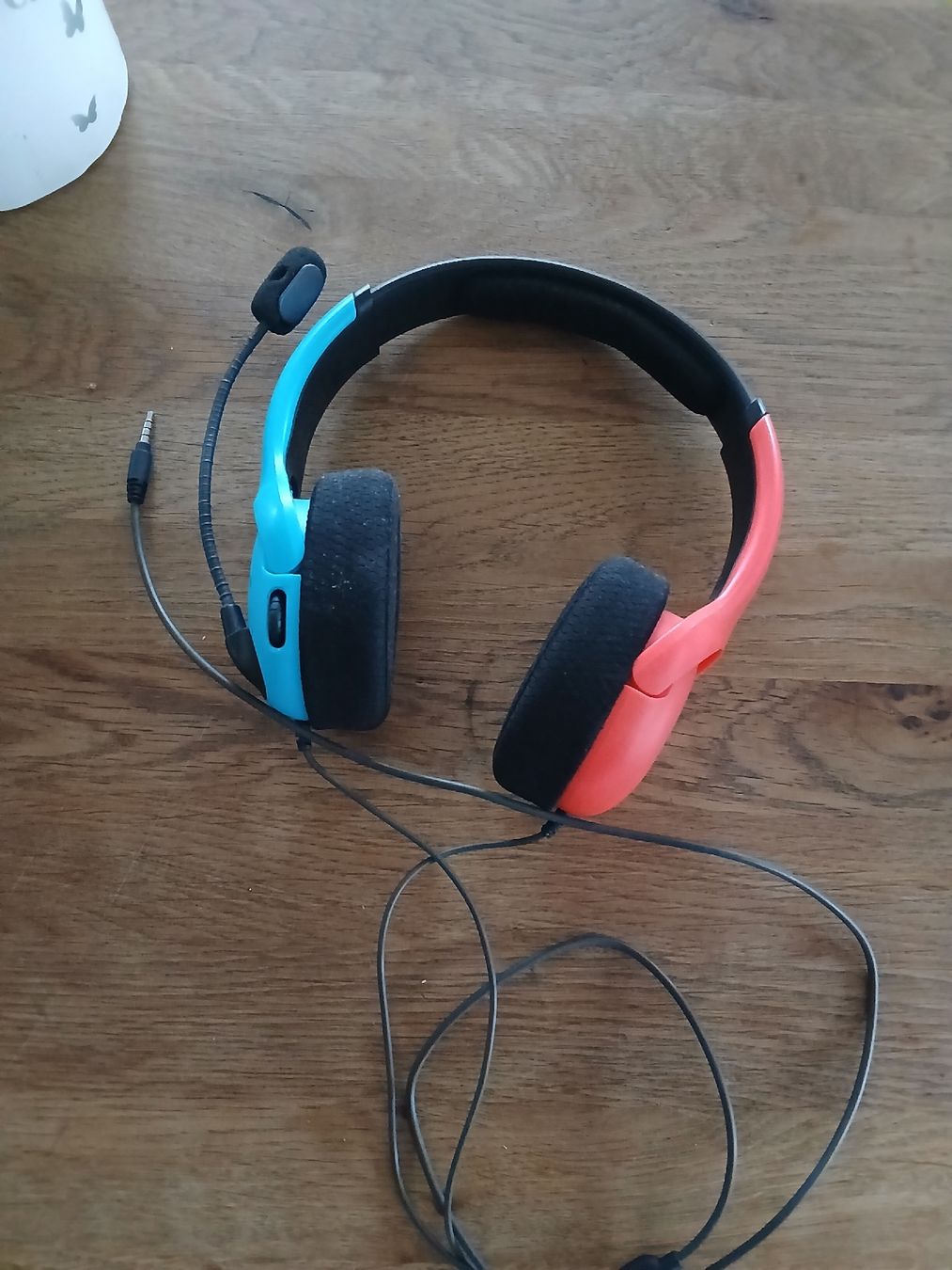 Casques audio: Switch Kopfhörer mit Kabel – D'occasion à Fislisbach par Quirlig07