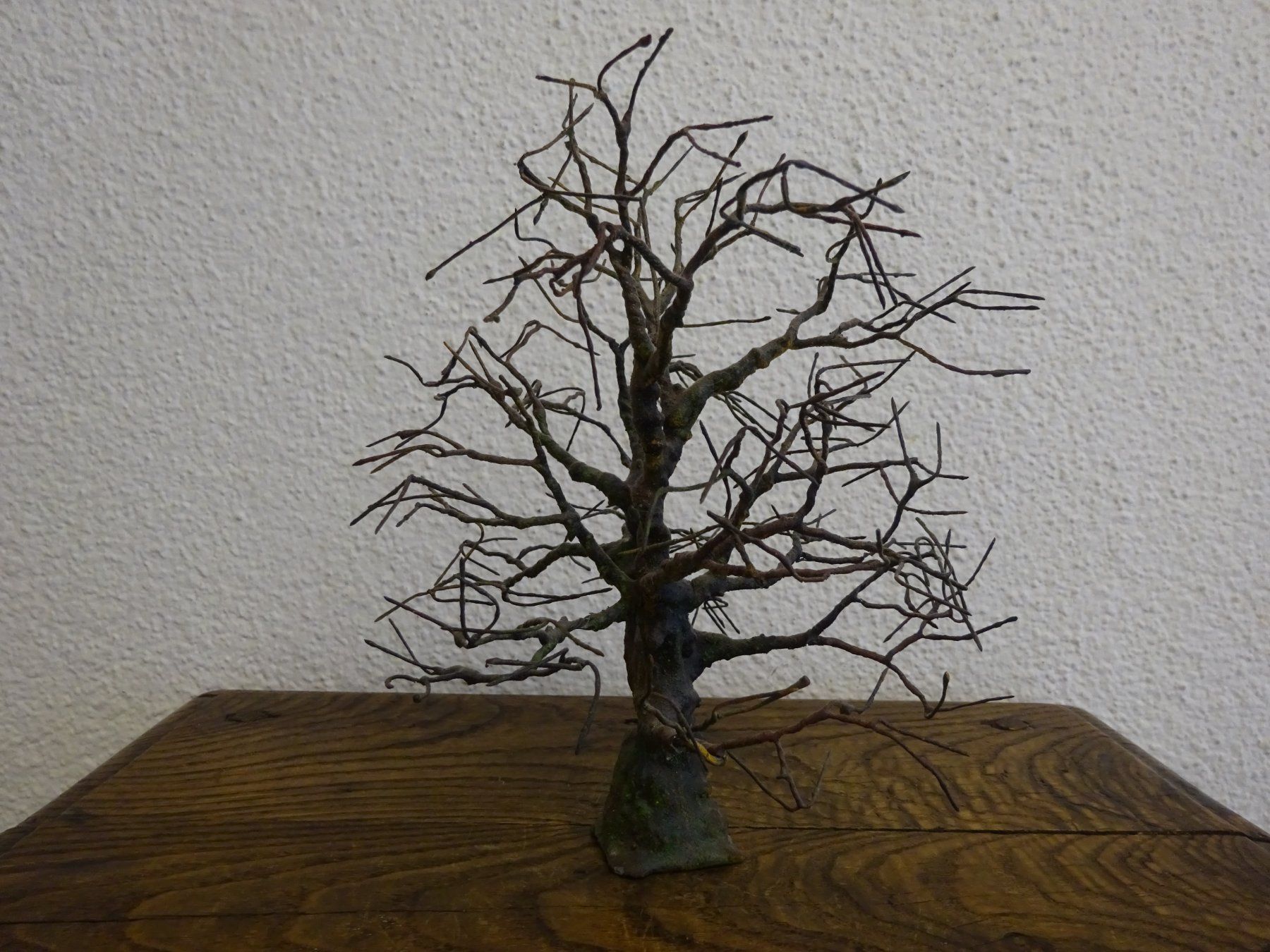 Skulpturen & Statuen: Baum Skulptur / Bildhauer Peter KUNZ – Gebraucht aus Esslingen von eintagammeer