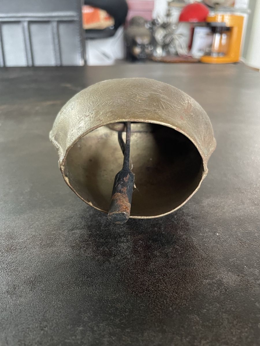Glocken & Treicheln: Cloche – Gebraucht aus Vallamand von Bricbracbroc82 4