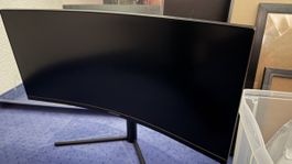 Curved Monitor 29“