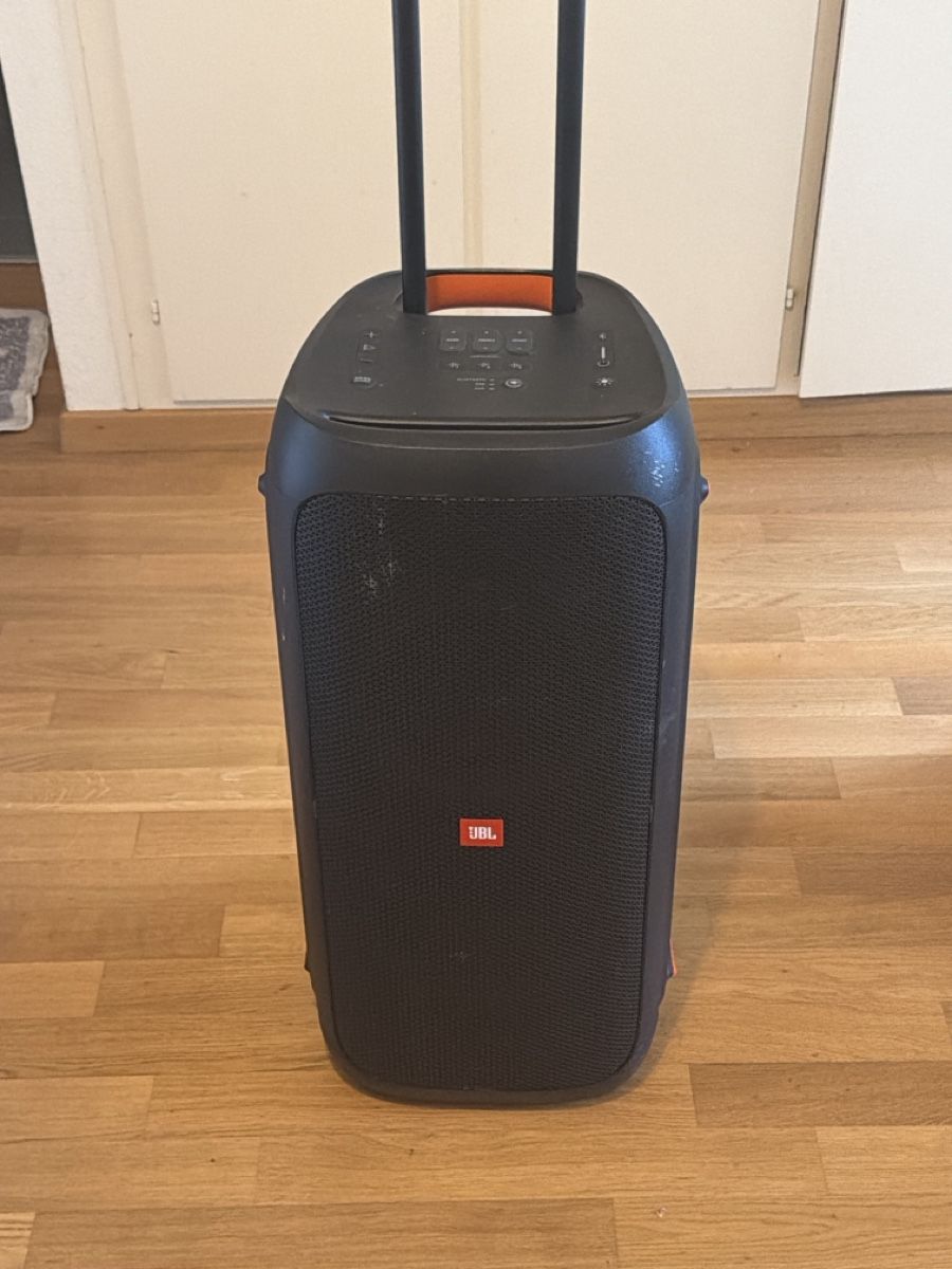 JBL Casse acustiche: JBL Party box Bluthooth speaker 310 – Usato da Effretikon venduto da vis_nfs5