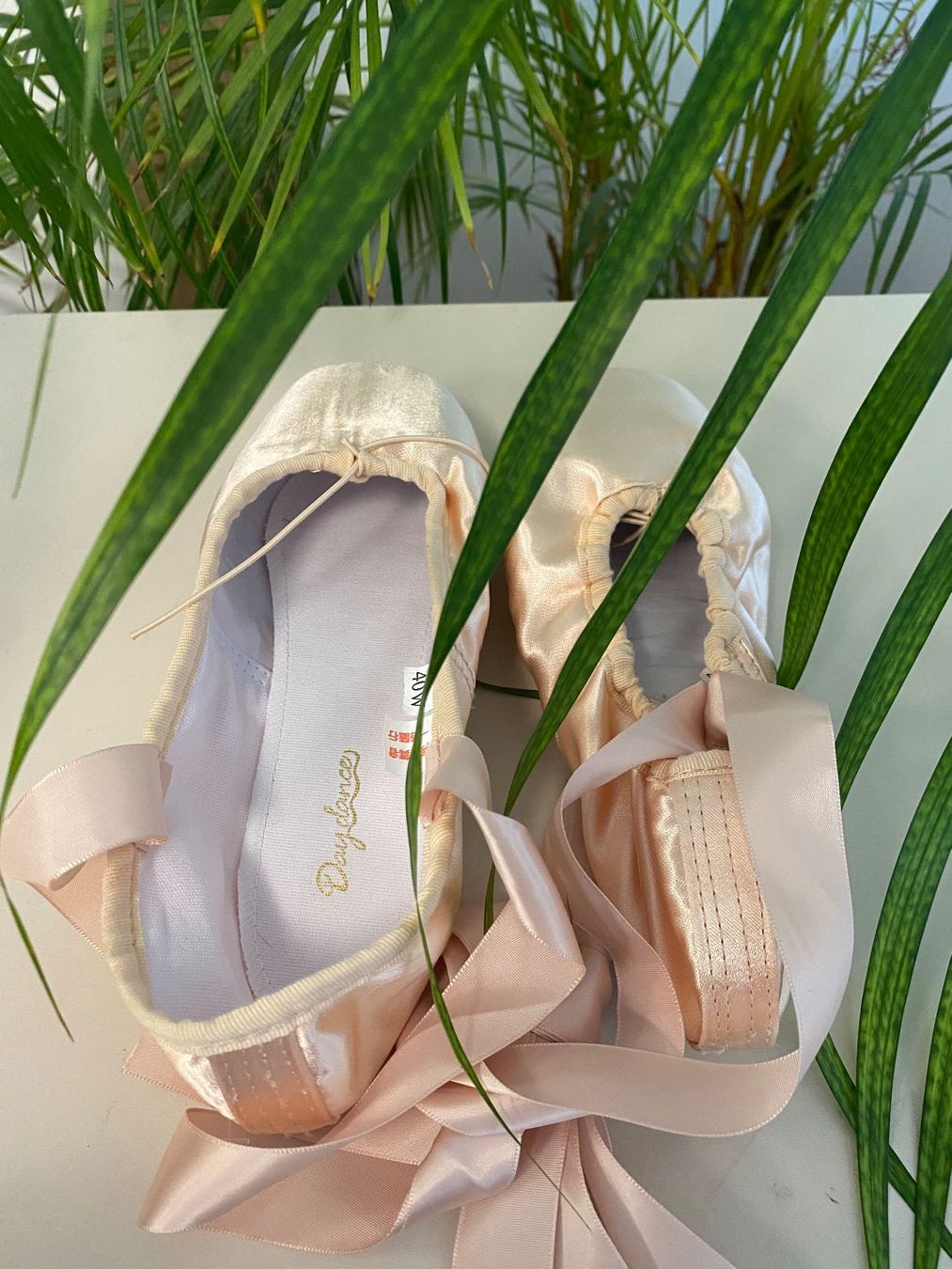 Chaussures femmes: Spitzenschuhe - Grösse 40 ! – D'occasion à Brügg BE par rutschimedizin 1