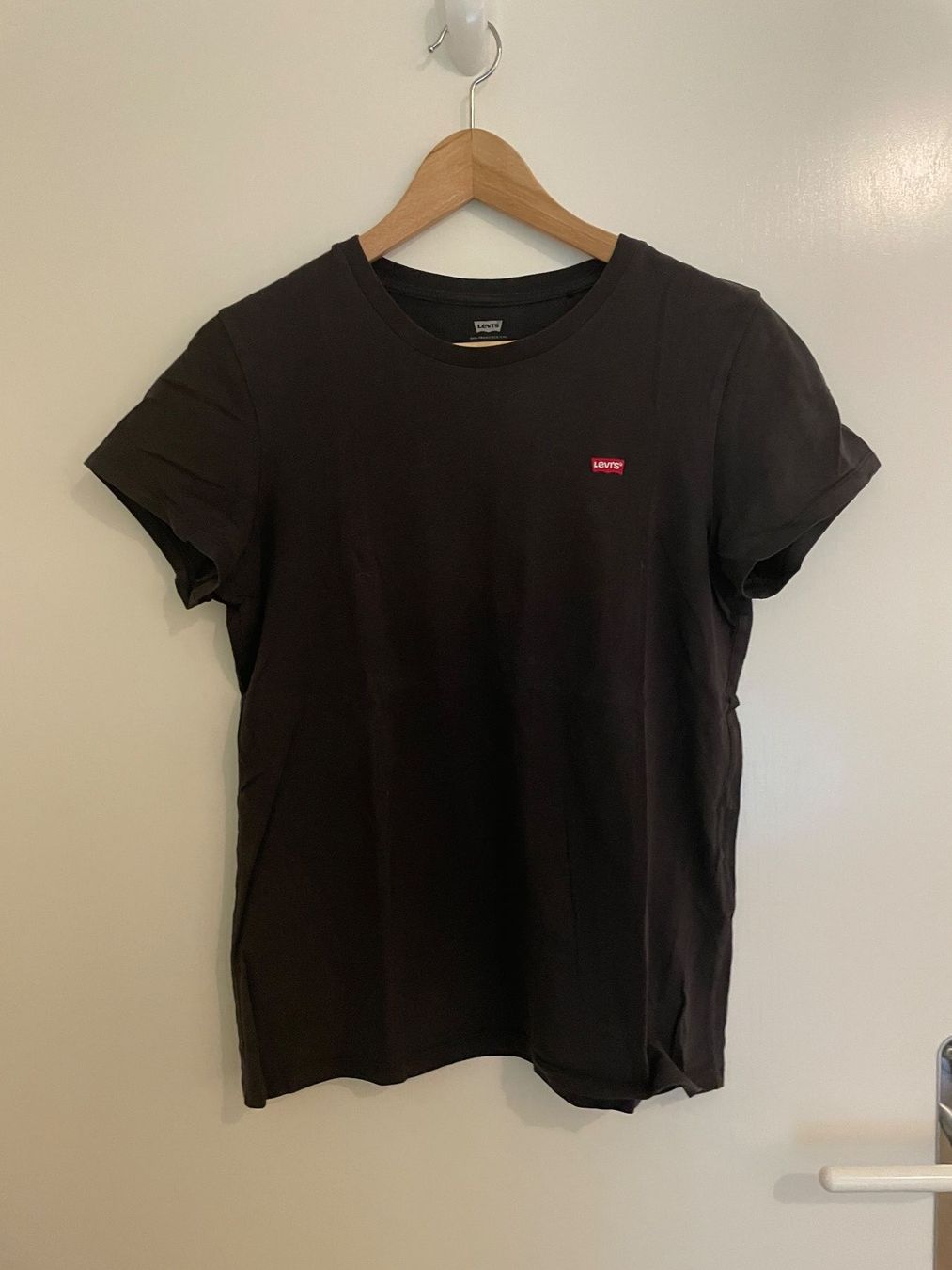 Levi's T-shirt: Levi's T-Shirt (Grösse M) – Usato da Zufikon venduto da SULMI02