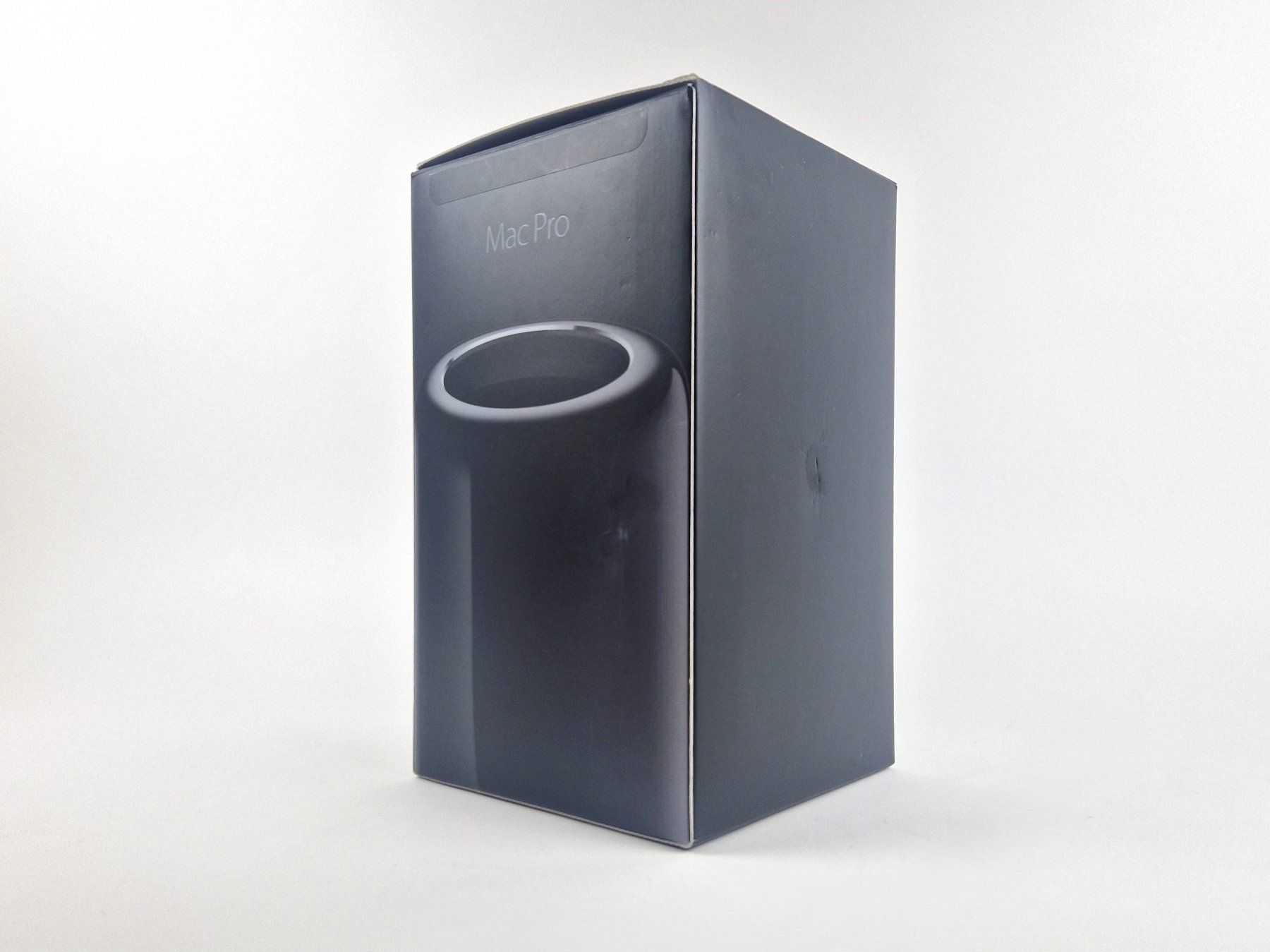 Apple PC: Apple Mac Pro (Late 2013) – Usato da Basel venduto da Restwert_Basel