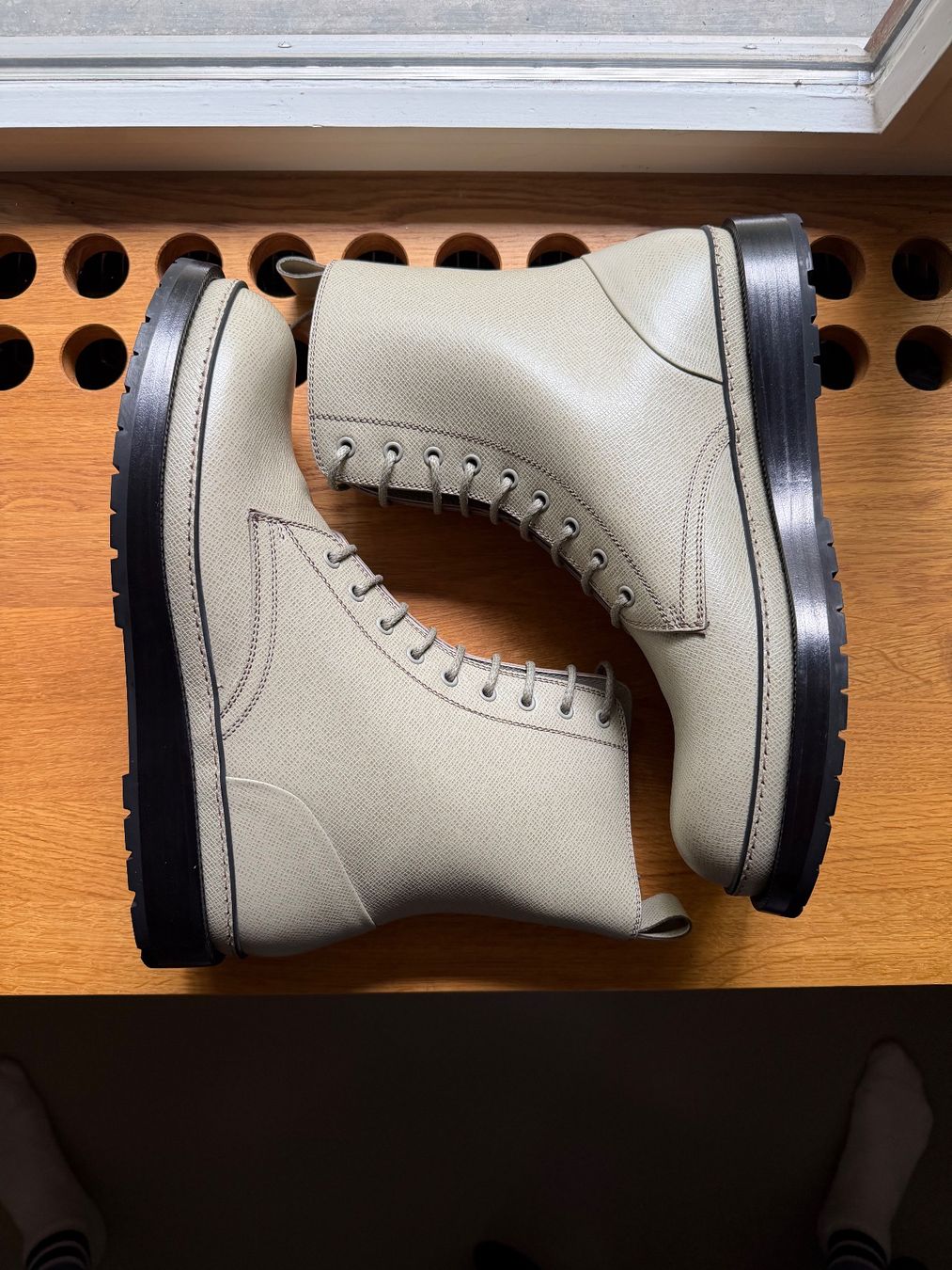 Louis Vuitton Scarpe da uomo: Louis Vuitton FW16 SHOW Sample, 2016 - EU 45 – Nuovo e nell'imballaggio originale da Bern venduto da ElevenFive 1