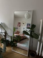Ikea Spiegel mit weissem Rahmen