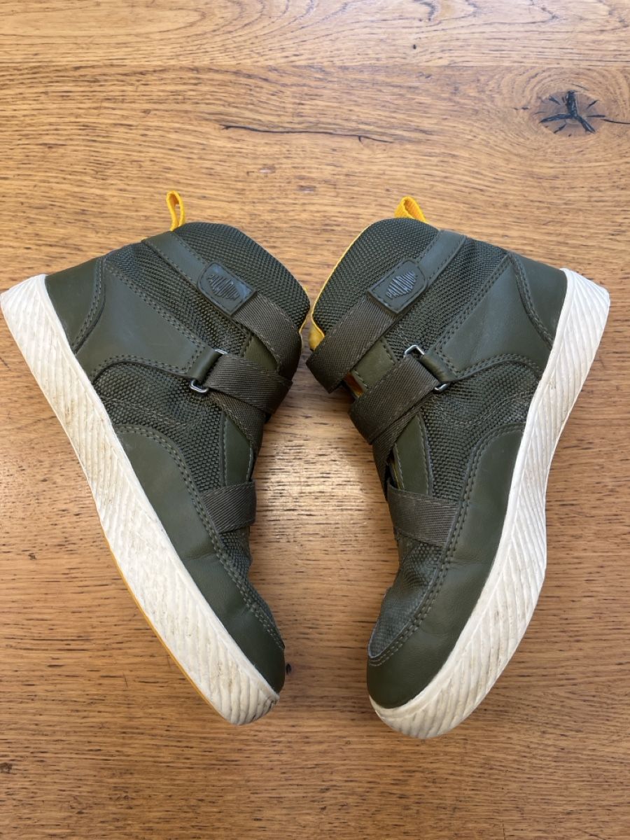 Palladium Schuhe für Jungen: Coole Palladium Kinder Schuhe, Grösse 35! – Gebraucht aus Aarau von SCH_EV 5