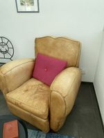 Fauteuil club cuir vieilli beige, style art déco, bon état