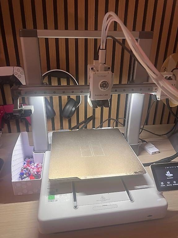 Stampanti 3D: **Bambu Lab A1 Combo + CyberBrick Timelapse  Top Zustand  – Usato da Buochs venduto da AAze