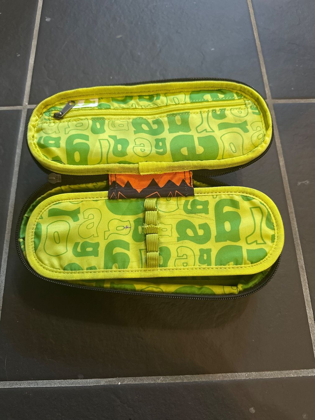 Ergobag Astucci : Ergobag Etui - Orange - Braun – Usato da Hombrechtikon venduto da Redzonk 1