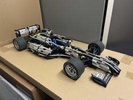 LEGO Technic Formel 1 aufgebaut