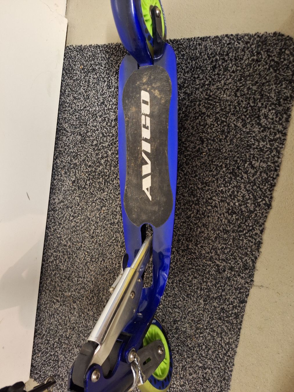 Kickboard: AVIGO Scooter – Usato da Hägglingen venduto da fab_5sbm 2
