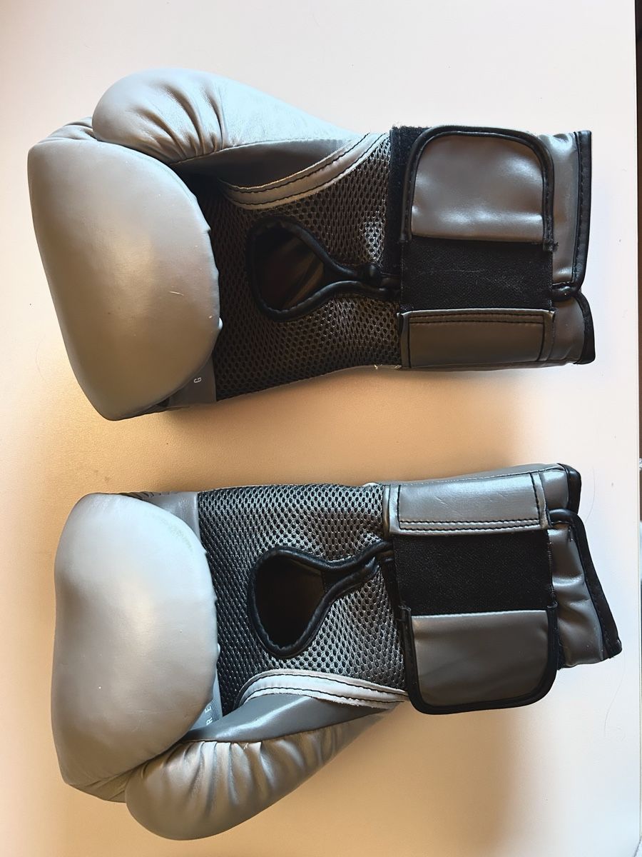Everlast Guanti & manicotti: Everlast Elite Boxhandschuhe – Nuovo (secondo la descrizione) da Hausen AG venduto da Moritzboehme 1