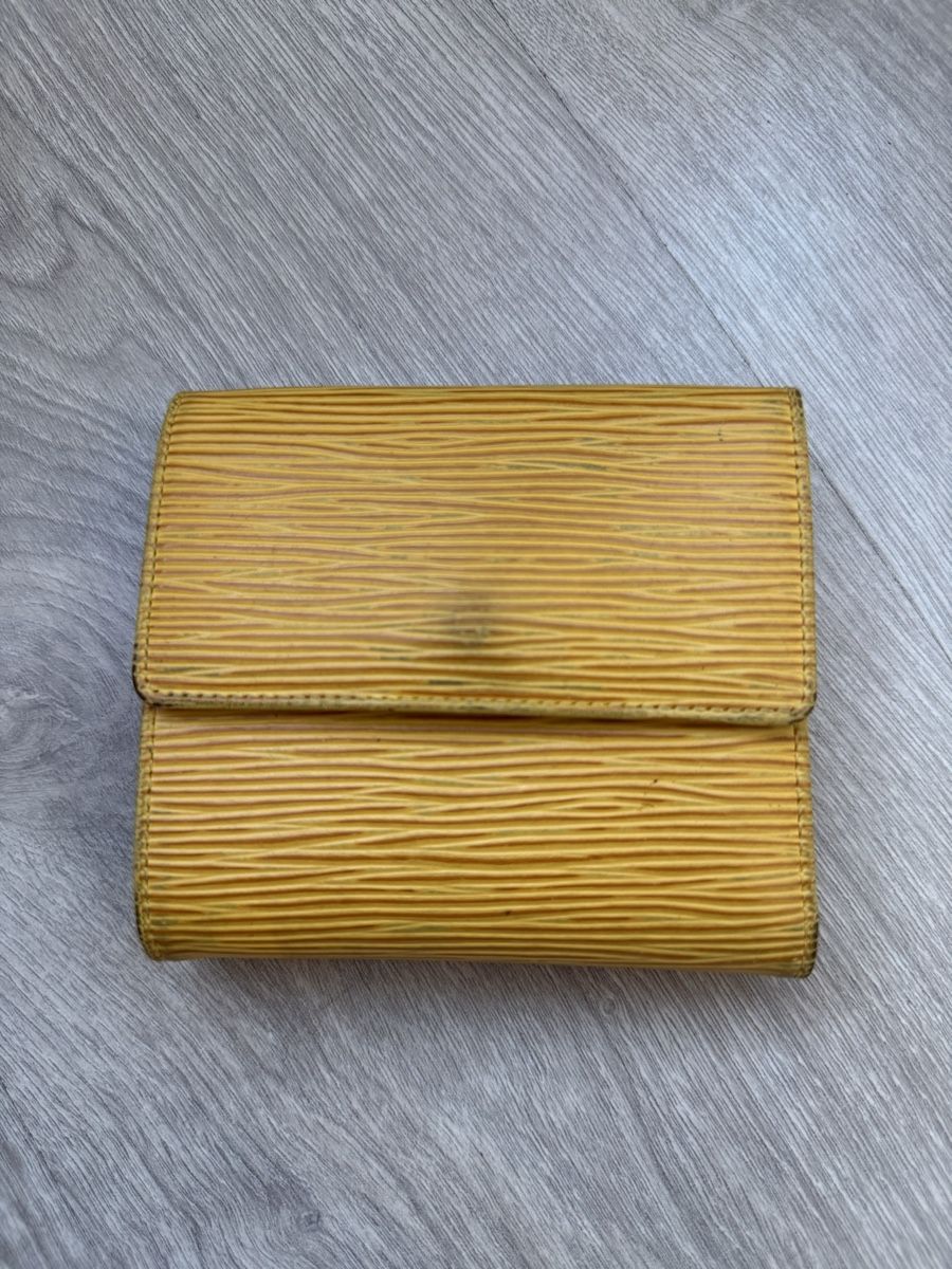 Louis Vuitton Portafogli: Portefeuille Louis Vuitton Epi Jaune usagé – Usato da Genève venduto da emi_g6tm 1