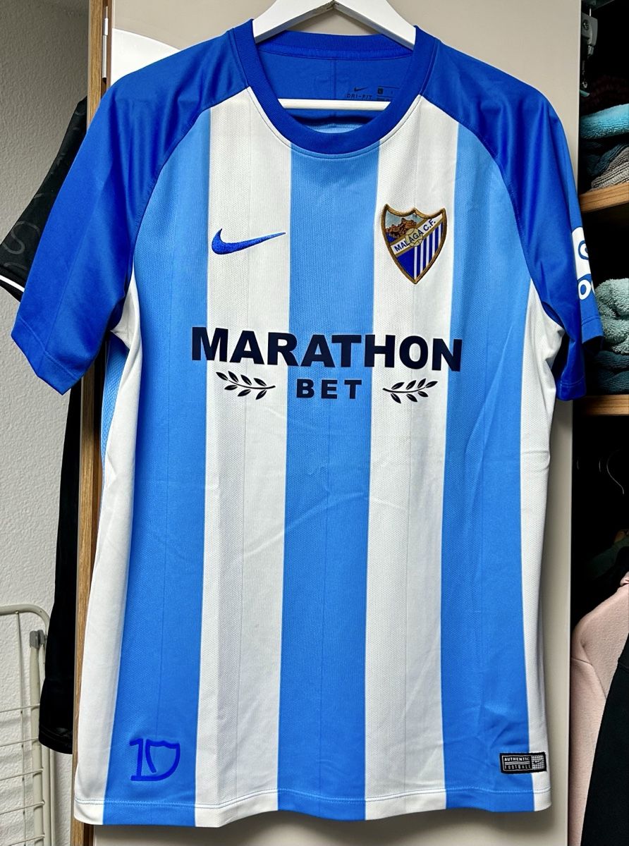 Nike Leibchen & Hosen: Malaga C.F. Match Shirt, Gr. L – Neu (gemäss Beschreibung) aus Urdorf von Bailey72