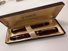 PARKER Duofold Burgundy Marble Set – Füllfederhalter + Kugel
