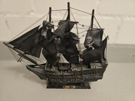 Piratenschiff Modell Black Pearl, detailreich, Sammlerstück