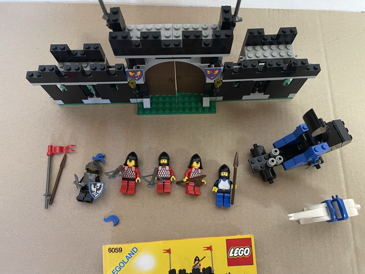 Lego Kit di costruzioni: Lego Ritter Burg Schloss 6059 – Usato da Möriken AG venduto da Peka01 2
