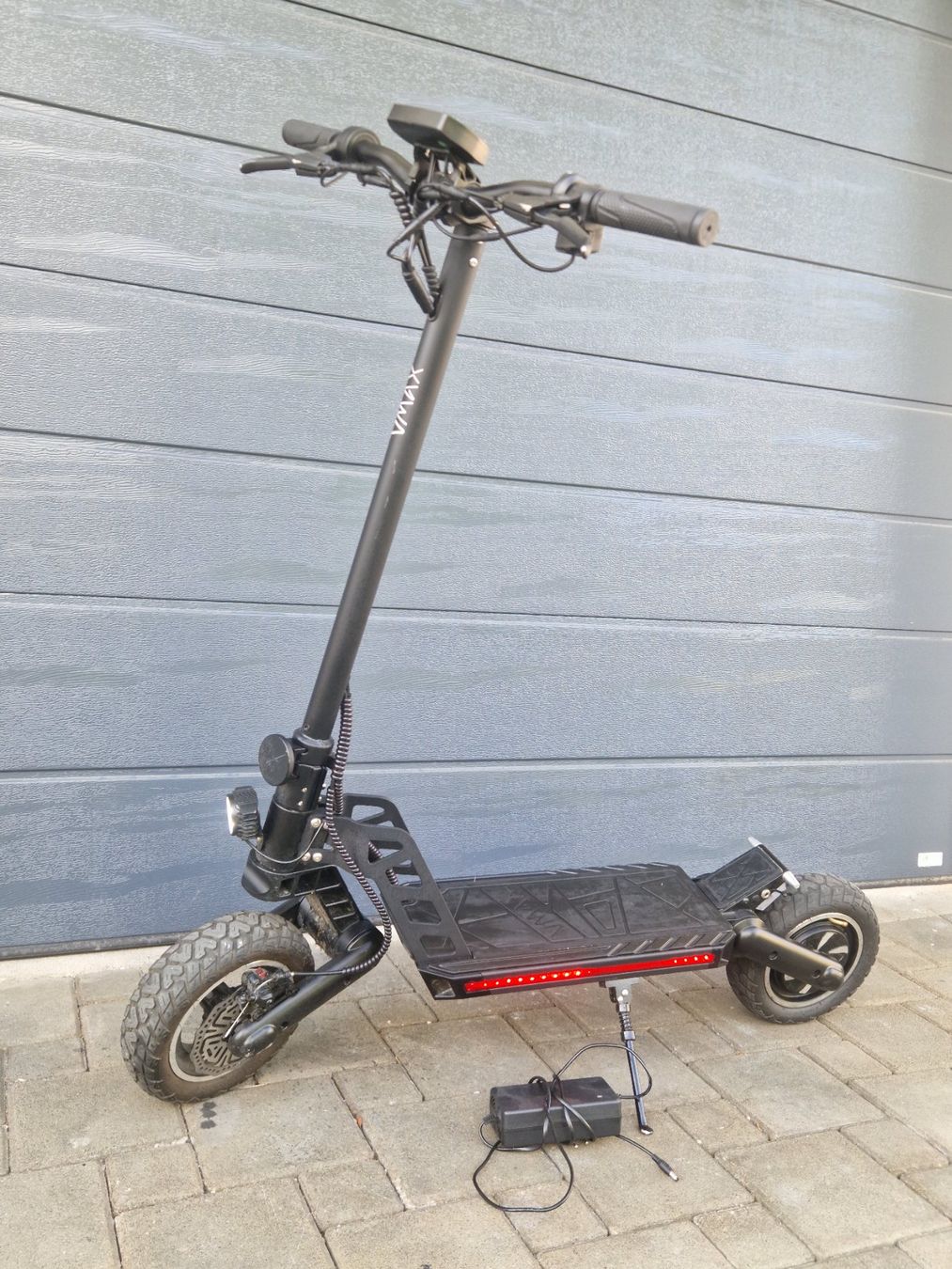 Scooter: E-SCOOTER Vmax R40 E Scooter 1000 Watt – Usato da Balgach venduto da Samki595 2