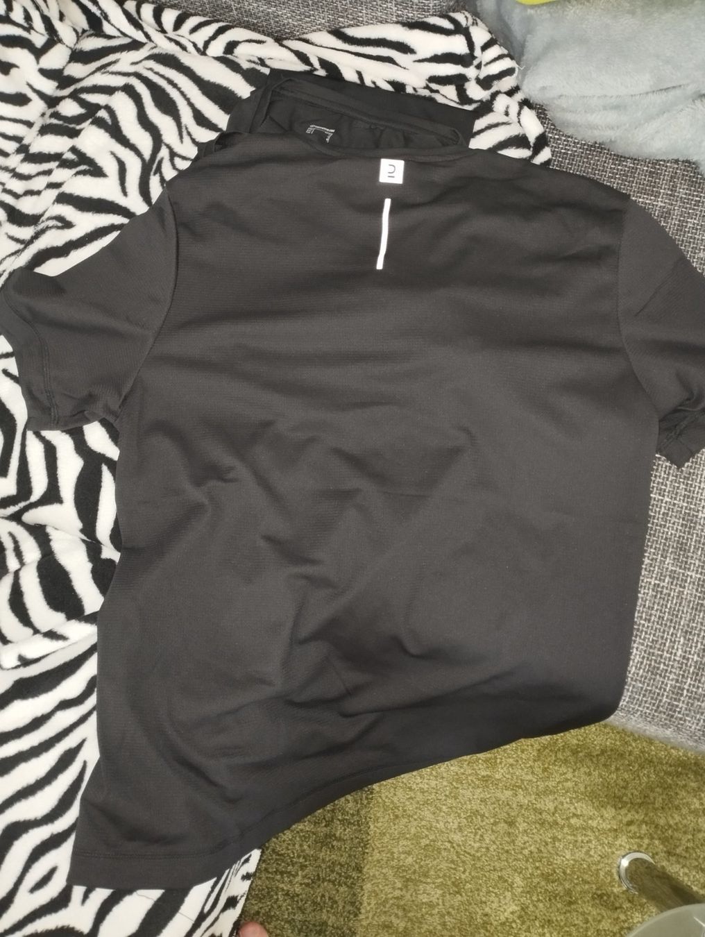 T-shirt: 4x Men tee-shirt - Short Sleeve - Size Medium 3L+1M – Usato da MONTHEY venduto da Tibobo 3