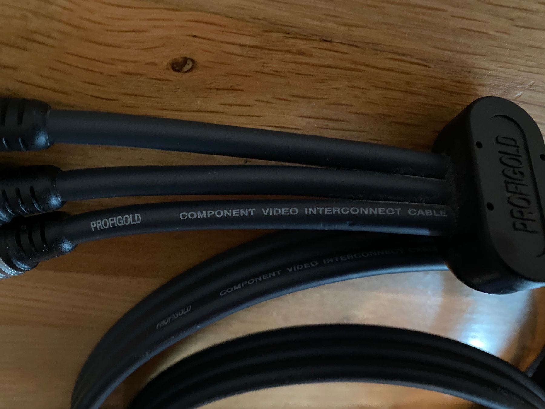 Profigold Cavi: Profigold - Component Video Interconnect Cable – Nuovo (secondo la descrizione) da Rotkreuz venduto da mia_dc2r 2