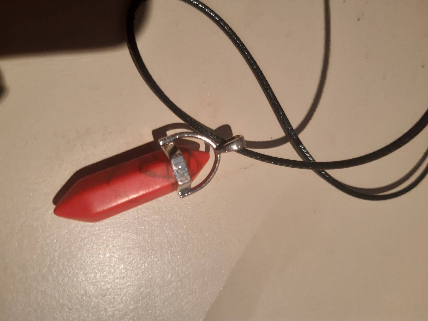 Ciondoli: Roter Jasper Hexagon m. Lederband – Nuovo e nell'imballaggio originale da Ibach venduto da chaemilochhobbygarte 2