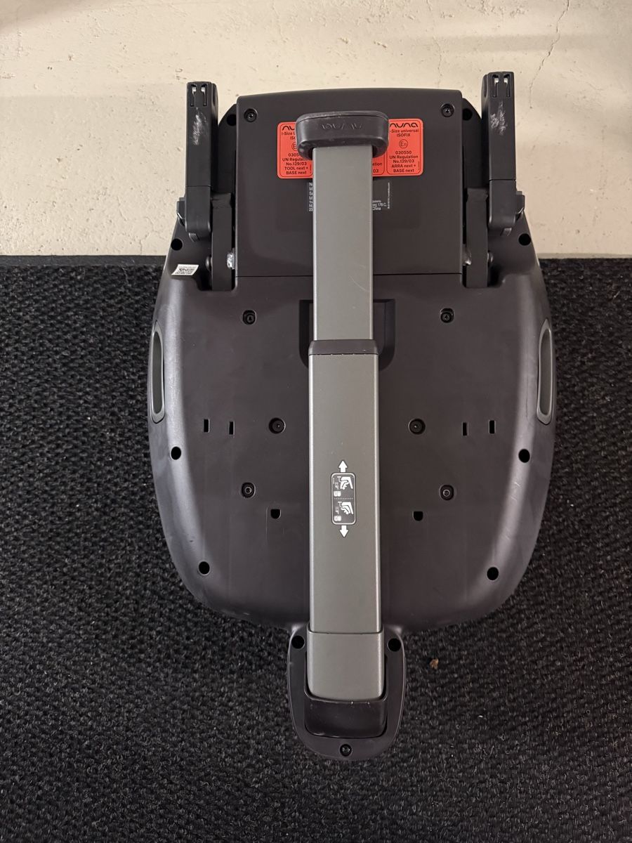 Nuna Sièges auto: Isofix-Basis BASE NEXT 360° – D'occasion à Meltingen par stephanadine 1