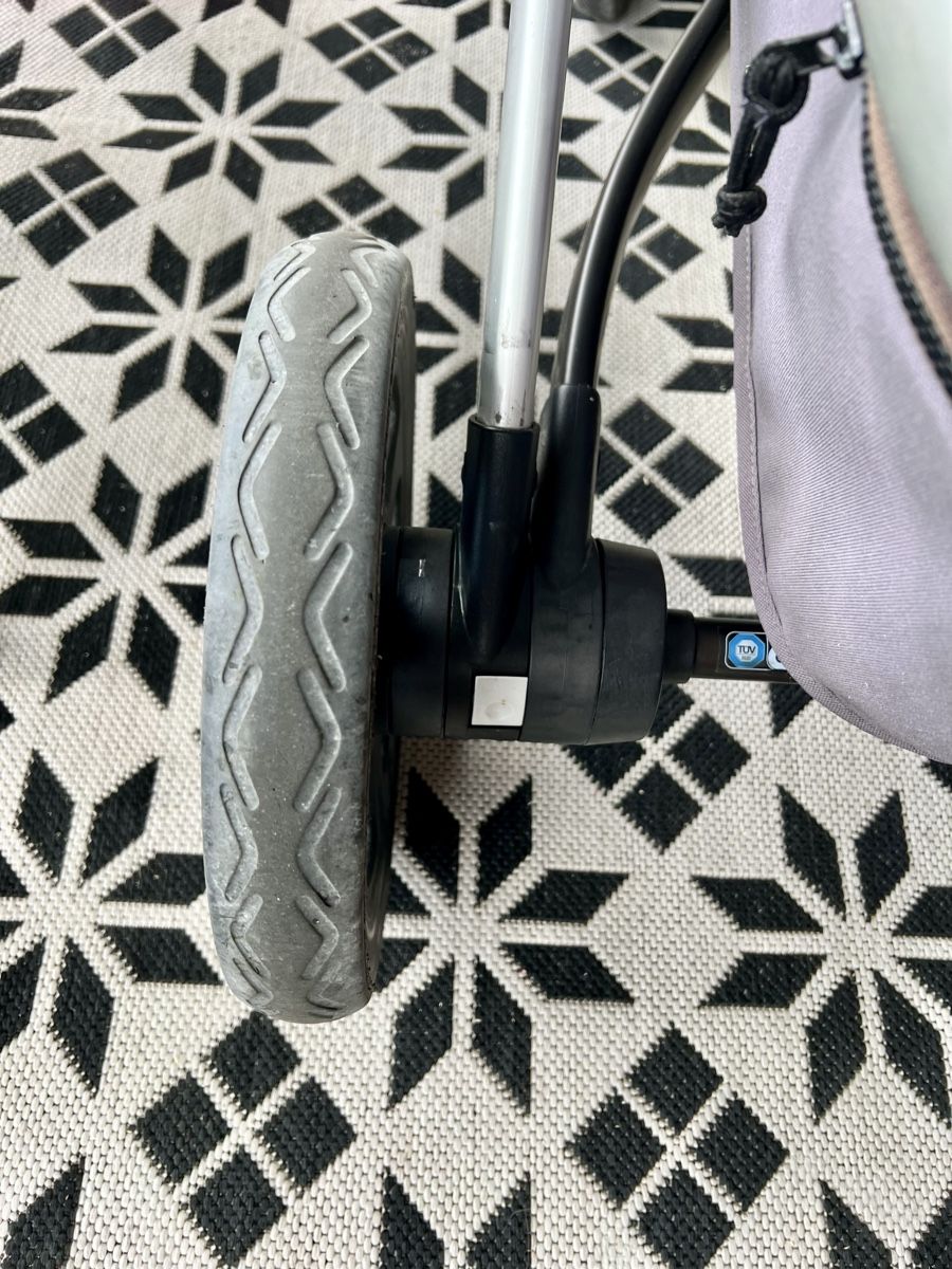 Joolz Carrozzine: Joolz Geo 2 Kinderwagen gebraucht – Usato da Luzern venduto da Pacena 3