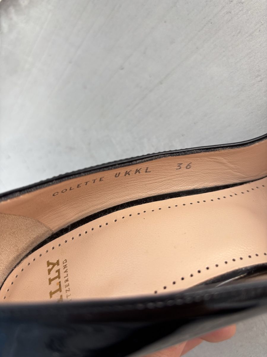 Bally Scarpe da donna: Bally Colette Pumps Lackleder Schwarz Gr.36 – Nuovo (secondo la descrizione) da Steinmaur venduto da aly_mhs6 4
