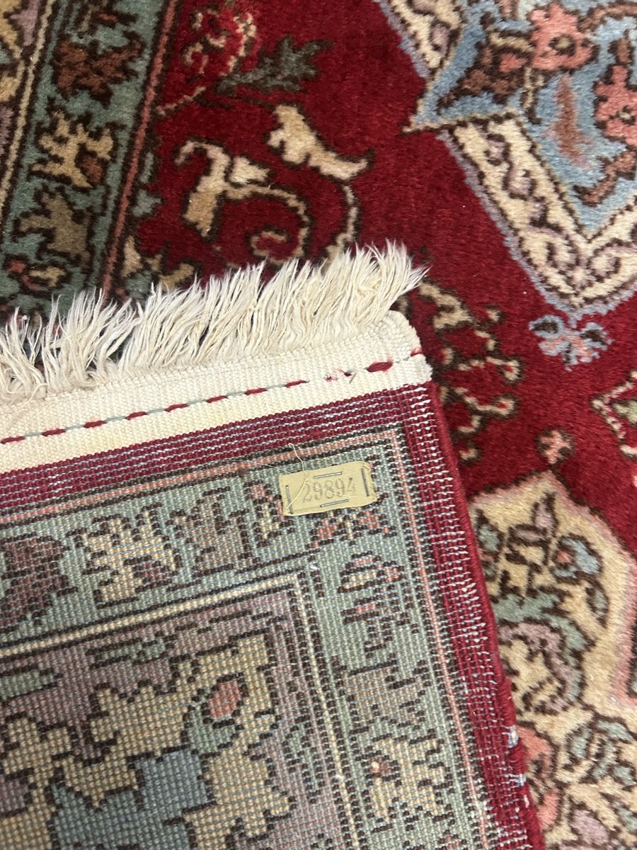 Tappeti: Teppich  – Usato da Basel venduto da Krisztina.na 2