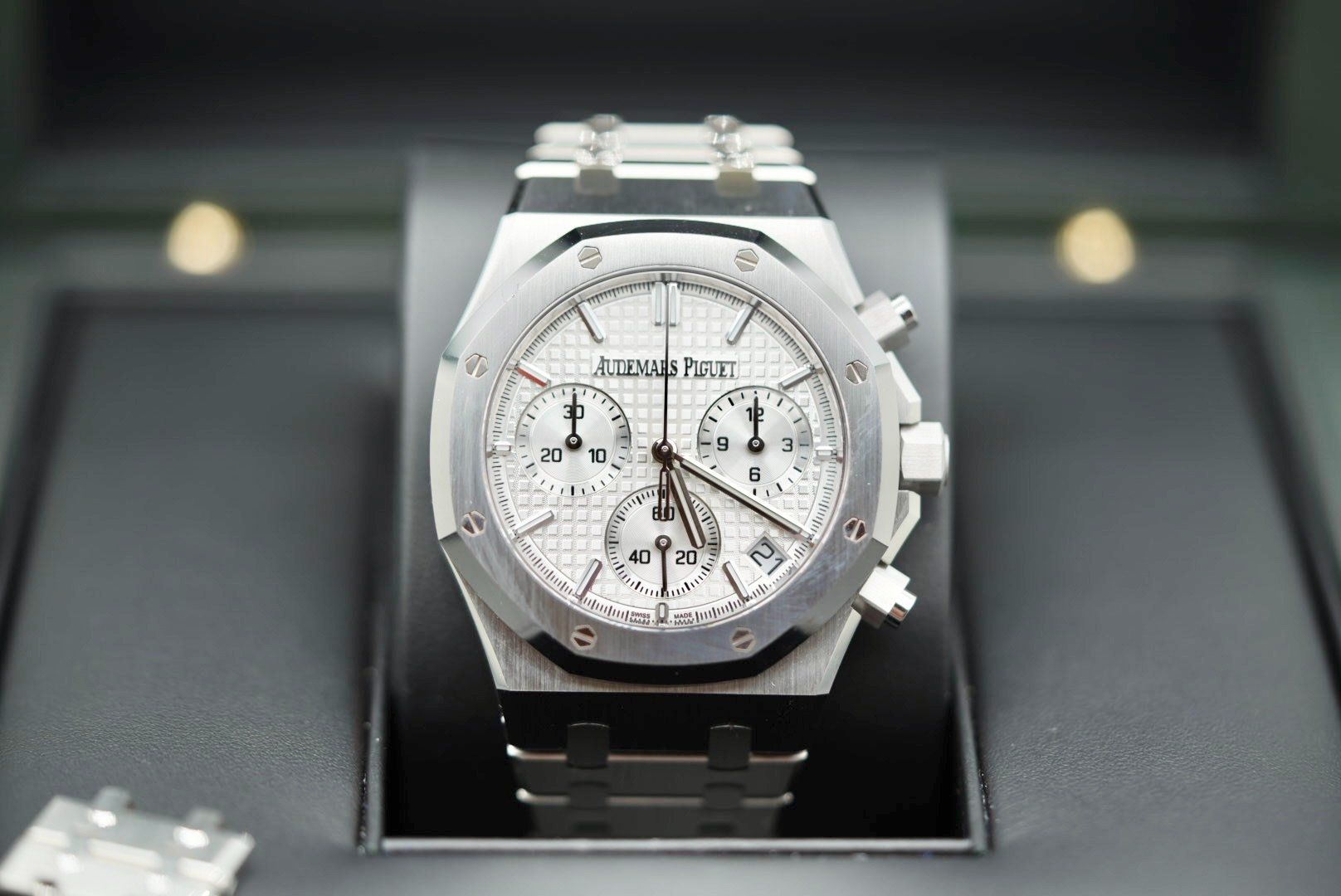 Audemars Piguet Orologi: Audemars Piguet Royal Oak Chronograph Ref. 26240 – Usato da Lugano venduto da Superstudiolugano