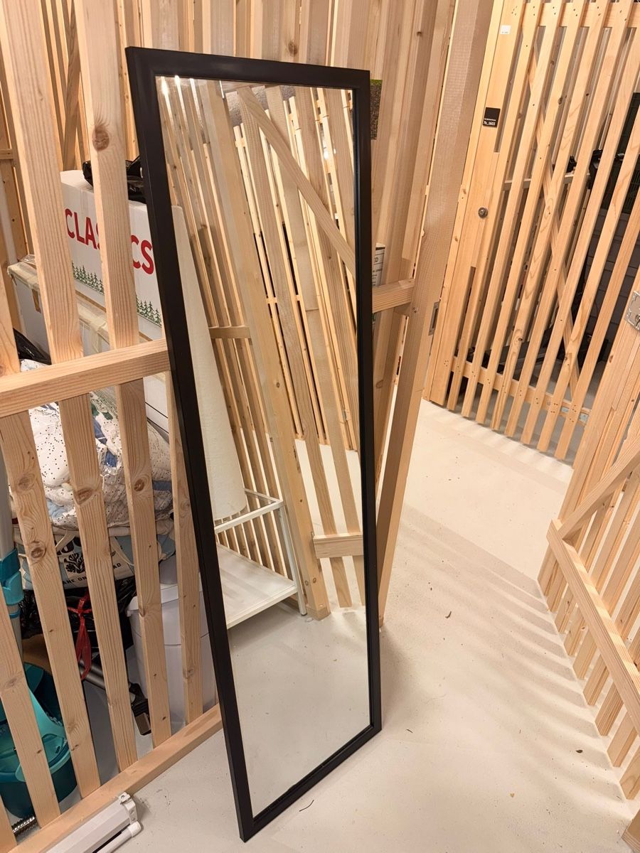 Specchi: Ikea Spiegel schwarz – Usato da Spreitenbach venduto da Fernandesbessa