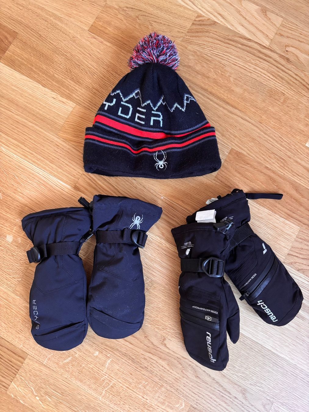 Sci: Ensemble de ski, rouge/noir, comme neuf - 7-8 ans – Usato da Veyrier venduto da MargaritaR 4