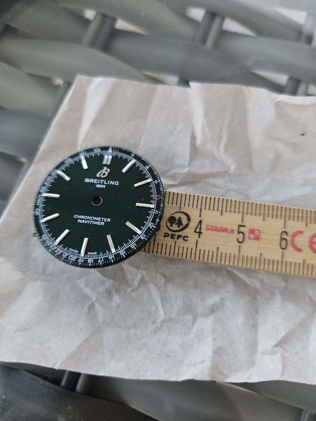 Breitling Uhren: Breitling Navitimer Zifferblatt Grün  – Gebraucht aus Rickenbach b. Wil von nic_8ljr 2