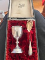 1 Eierbecher mit Löffel,. 800 Silber, Originalschachachtel