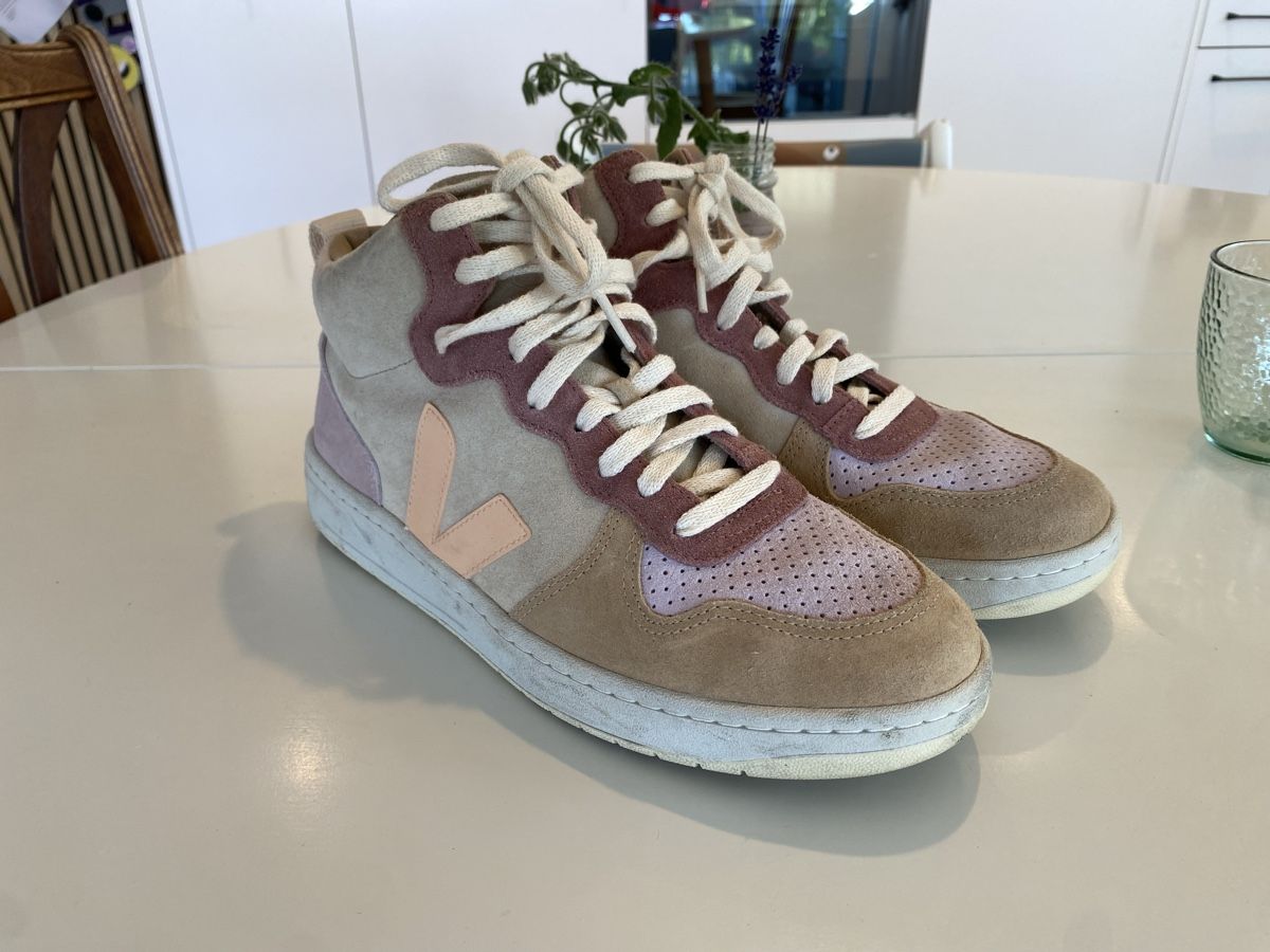 Veja Scarpe da donna: Veja High-Top Sneaker, Grösse 42 – Usato da Triboltingen venduto da Shiora