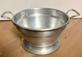 Altes Alu Löchersieb Löcherbecken Sieb vintage 50er 60er