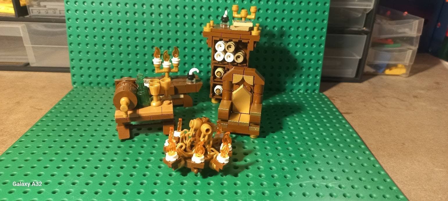Lego Jouets: Ensemble de 5 petits set Lego médiéval – D'occasion à La tour de treme par Legocreation82