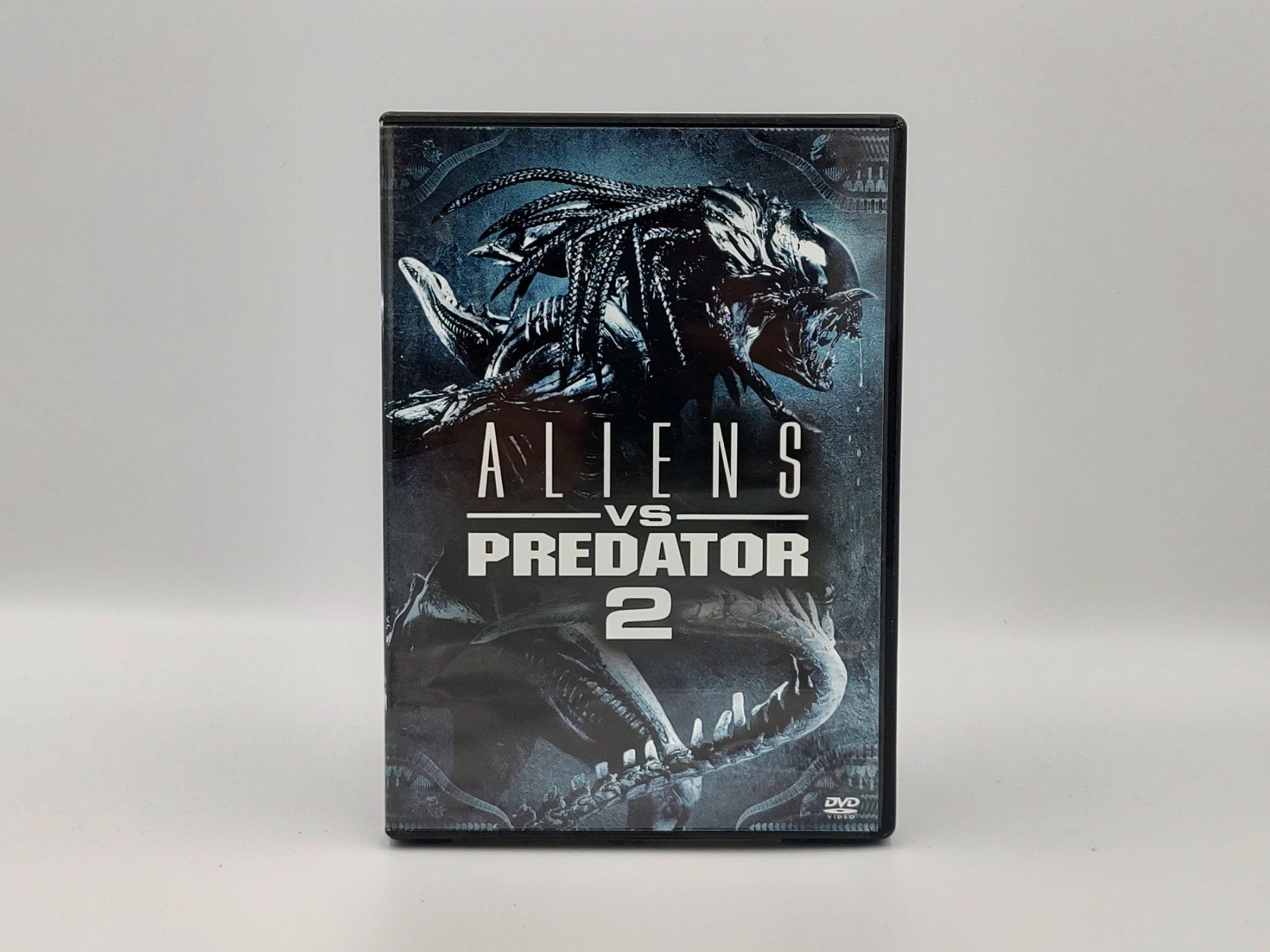 Alle DVDs: ALIENS VS. PREDATOR 2 - Versand A-Post nur CHF 2.50! – Gebraucht aus Siblingen von goodprice24