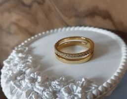 Goldfarbener Damenring mit Zirkonia Steinen, ❣️Neu❣️