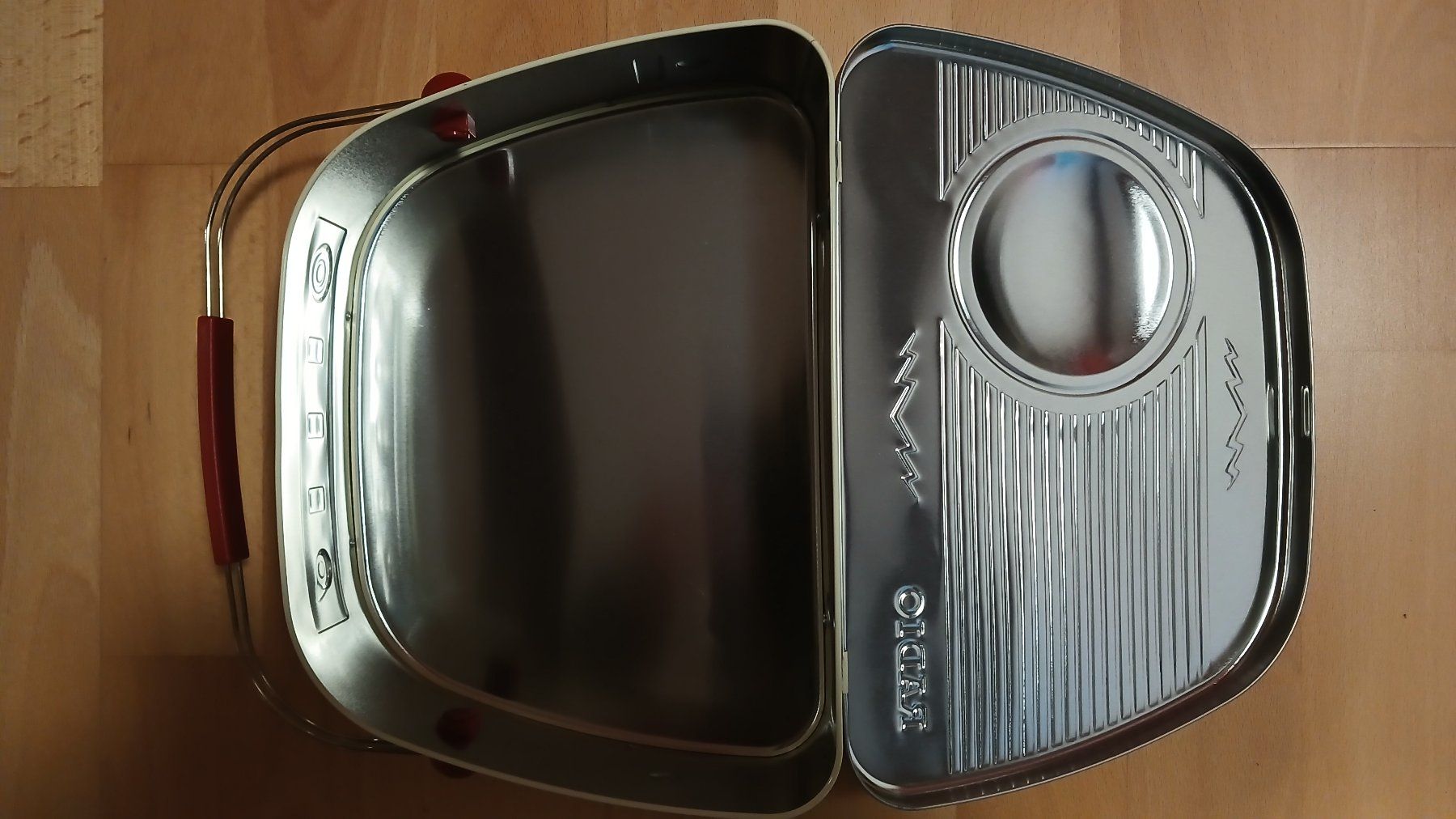 Contenitori & Simili: Lunchbox (Radio) (NEU) – Nuovo e nell'imballaggio originale da hinwil venduto da tho_j6kz 6