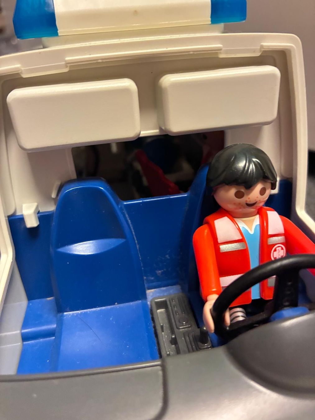 Playmobil Giocattoli: Playmobil Krankenwagen – Usato da Kreuzlingen venduto da Faebuu 1