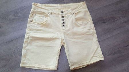 Gelbe Kurzhose 40/42