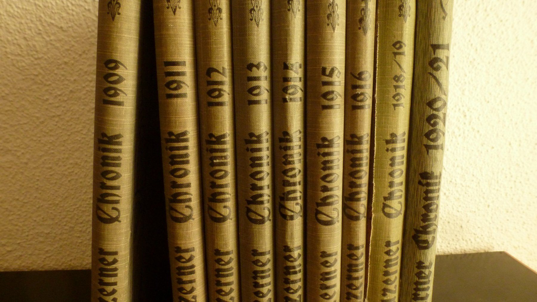 Libri: Luzerner Chronik (9Bände) – Usato da Sempach venduto da MBclk4.3 3