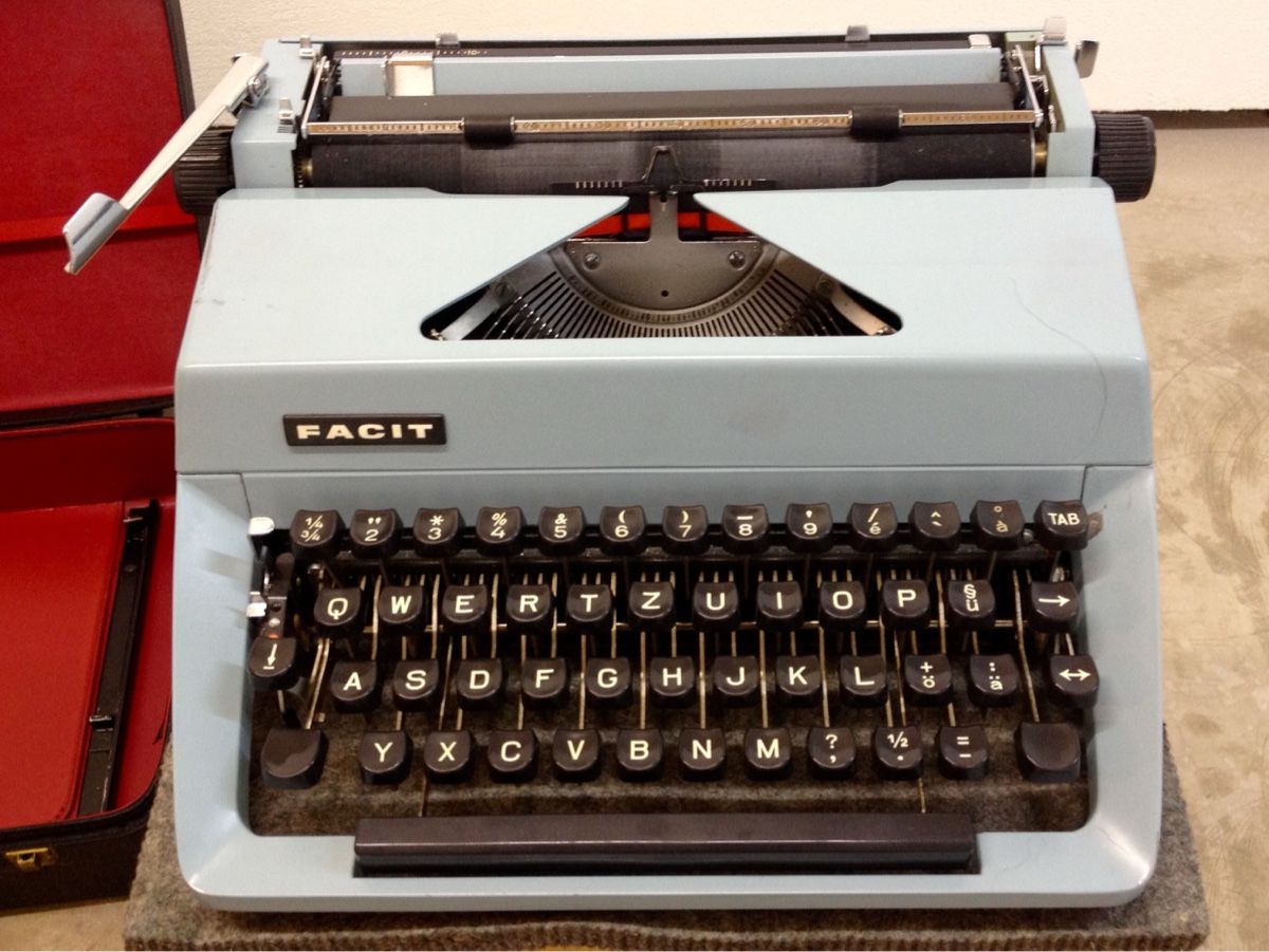 Macchine da scrivere: Facit Schreibmaschine, Vintage Büromaschine – Usato da Mels venduto da car_9f87