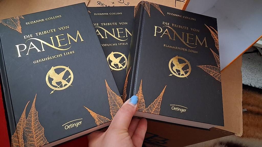 Libri: Die Tribute von Panem - Buchreihe - Suzanne Collins – Usato da Lyss venduto da Be_Rady