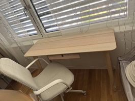 Bureau IKEA LISABO + chaise LÅNGFJÄLL